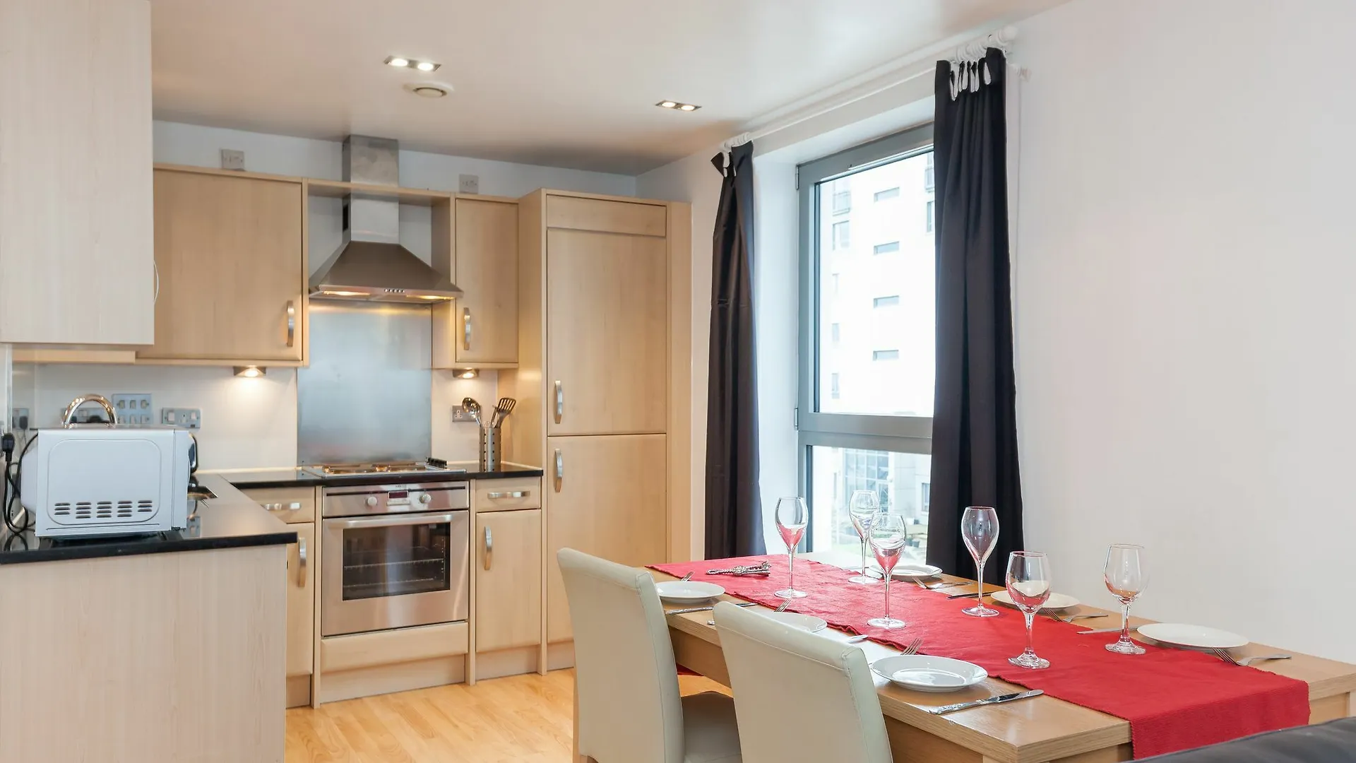 Stylish Apartment إدنبرة